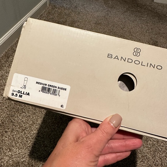 CLEARANCE! ❤️❤️ NIB BANDOLINO BLOCK HEEL GREEN SUEDE OLLIA BOOT SIZE 9.5 - Picture 4 of 6